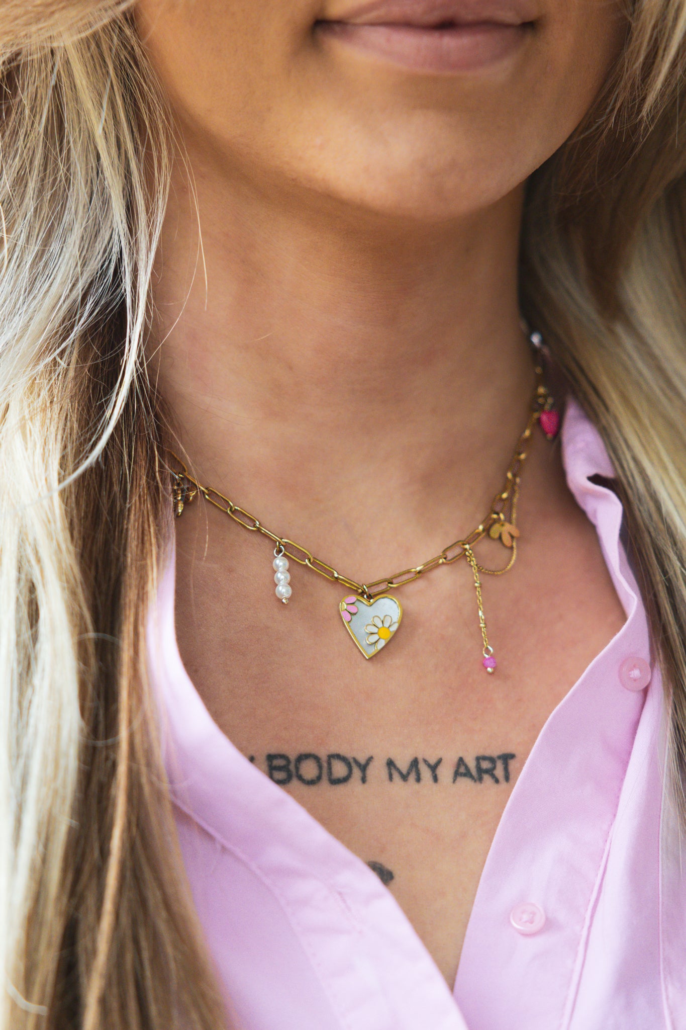 Amor Flora Neckless